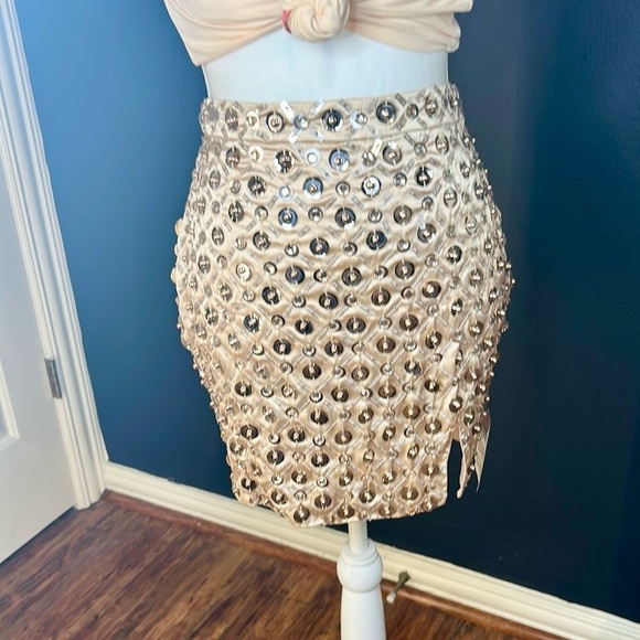 NWT ASOS Champagne Gold Sequin Embellished Mini Skirt for Night Out Size 4 - Picture 3 of 10